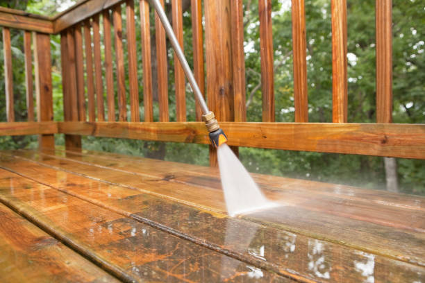 Best Pool Deck Cleaning  in Isla Vista, CA
